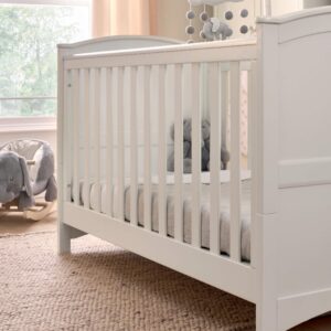 Mamas & Papas Flyn Baby Cotbed – White | Newborn to 4 Years | Convertible Toddler Bed | Adjustable Base Heights | Teething Rails for Baby | Best Nursery Furniture