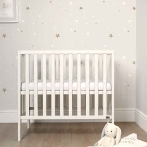 Mamas & Papas Compact Baby Cot / Crib | White | Petite | Bed For Babies / Newborns / Infants to 18 Months | Space Saver Compact Design | Adjustable Height