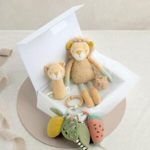 Mamas & Papas Lenny Lion Babyplay Gift Box | Small | Yellow | Newborn Baby Sensory Toy Set | Lion Rattle Beanie & Fruit Linkie